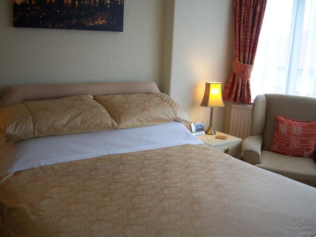 The Hillcrest Hotel Scarborough Room photo